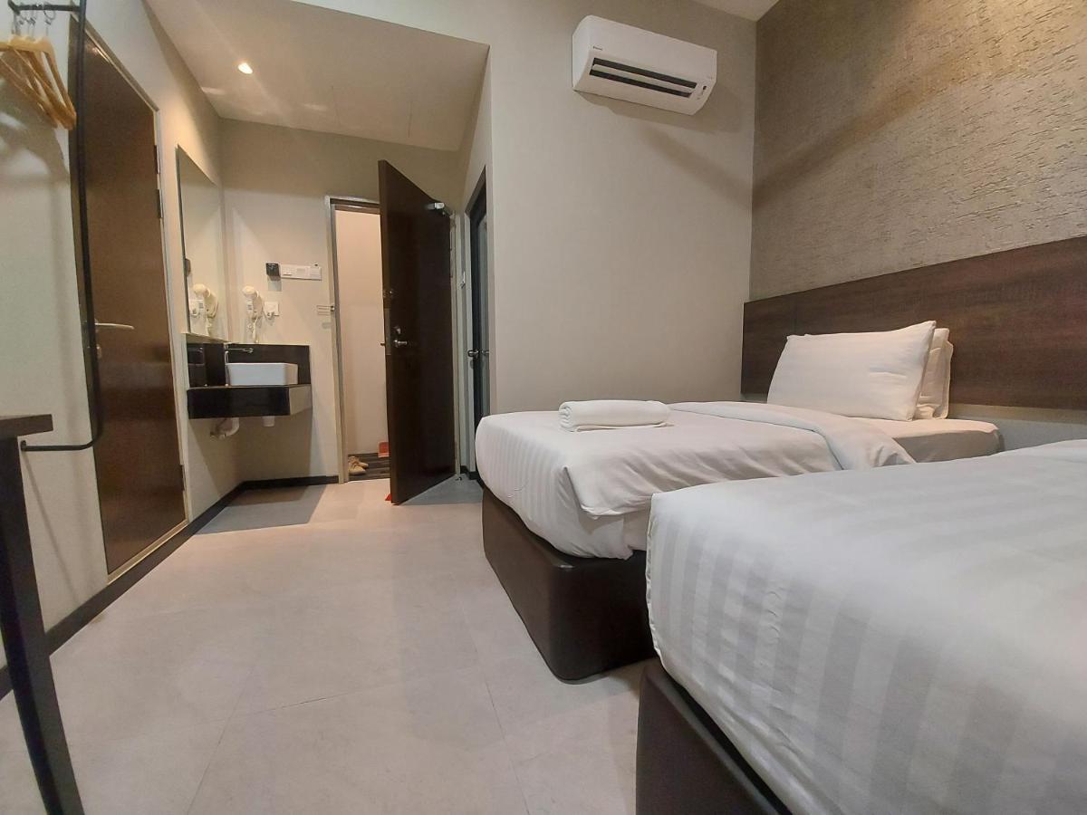 Miico Hotel @ Mount Austin Johor Bahru Exterior foto