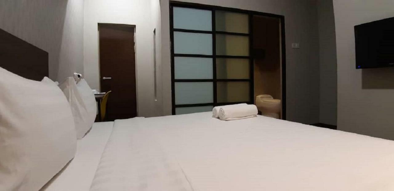 Miico Hotel @ Mount Austin Johor Bahru Exterior foto