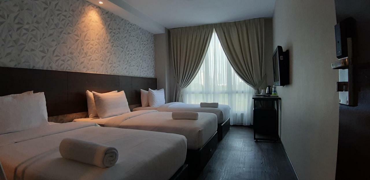 Miico Hotel @ Mount Austin Johor Bahru Exterior foto