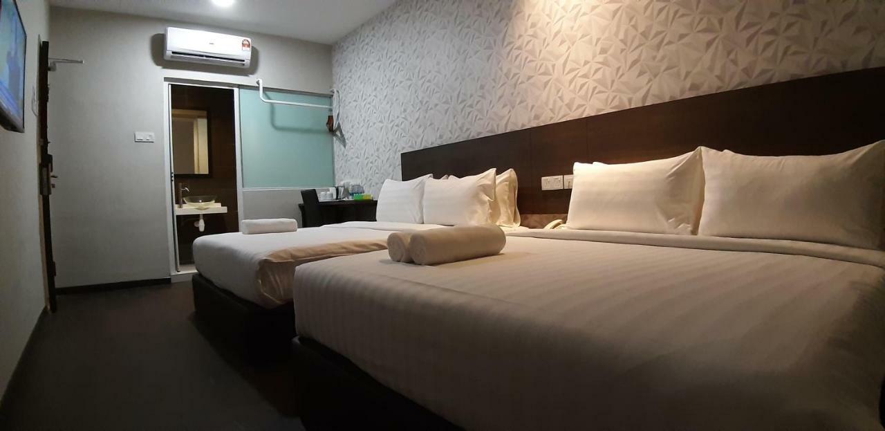 Miico Hotel @ Mount Austin Johor Bahru Exterior foto