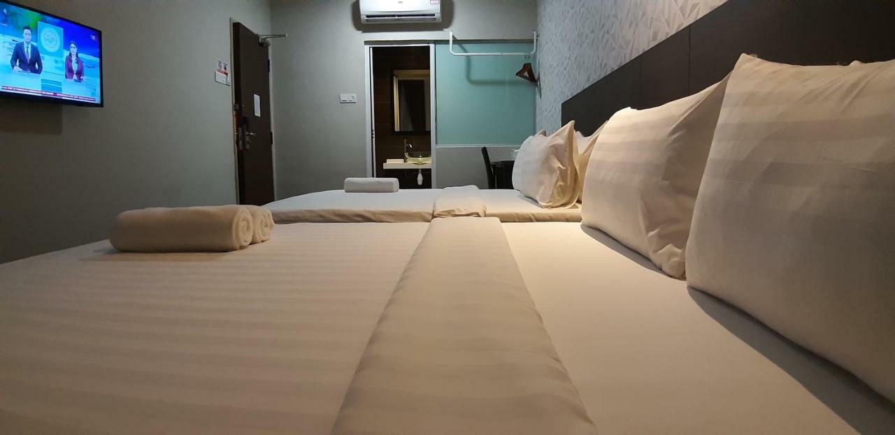 Miico Hotel @ Mount Austin Johor Bahru Exterior foto