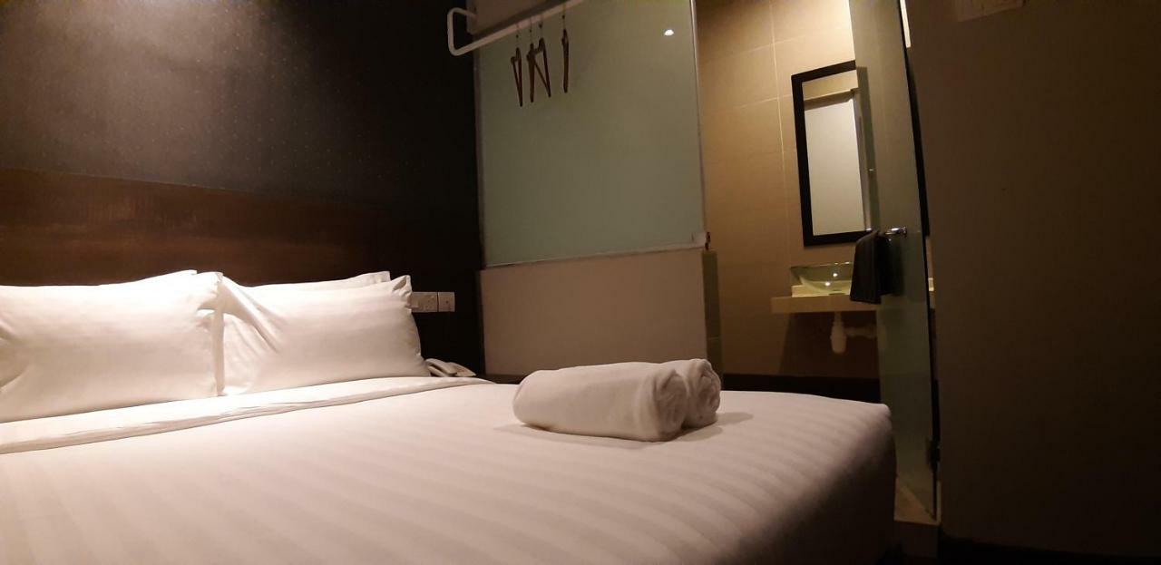 Miico Hotel @ Mount Austin Johor Bahru Exterior foto