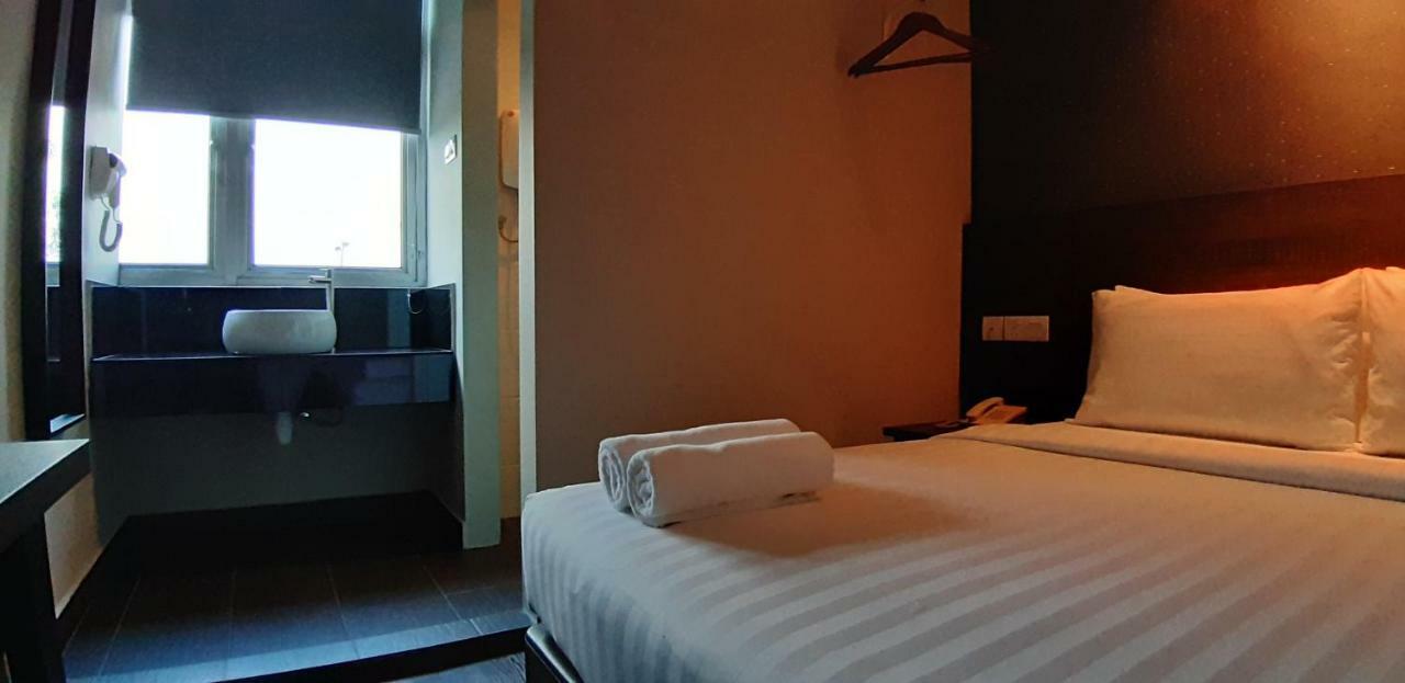 Miico Hotel @ Mount Austin Johor Bahru Exterior foto